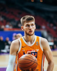 场均33分9助3断！3项赛会第1！东契奇刷爆纪录，湖人要看清现实